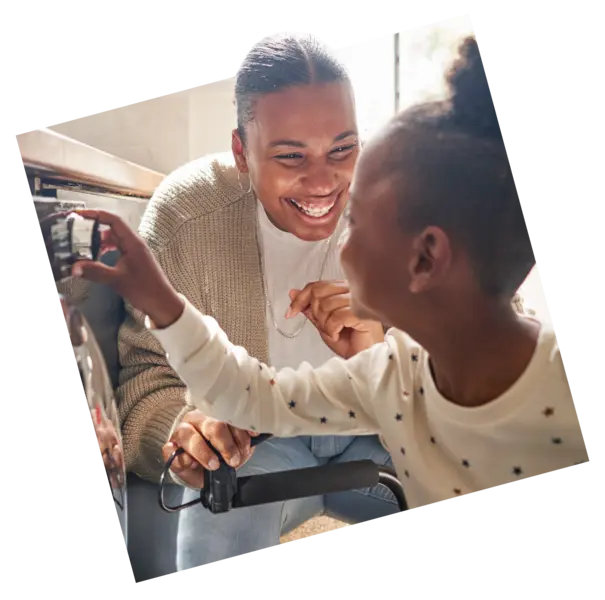 May_2022_Lifestyle_Shoot_family_washing