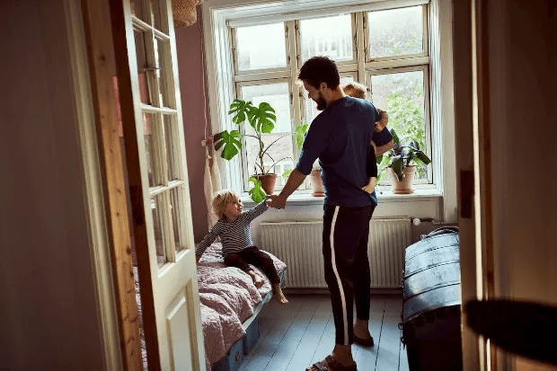 how to reduce carbon footprint of your clothes