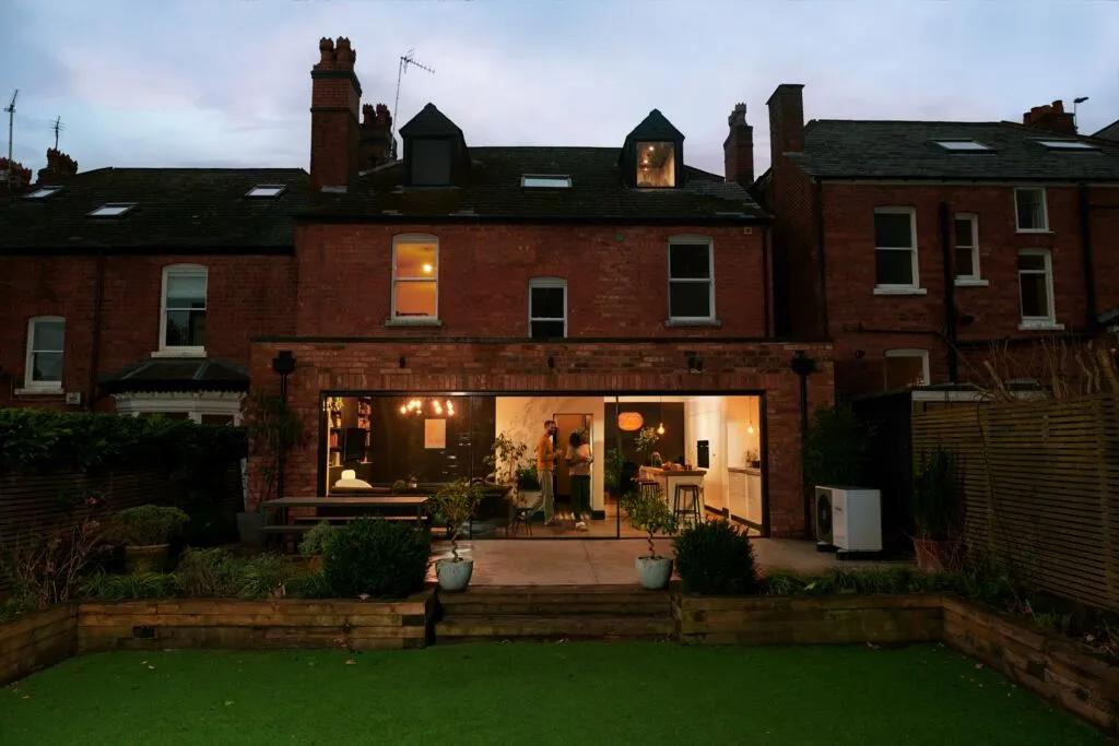 How much noise do heat pumps make?